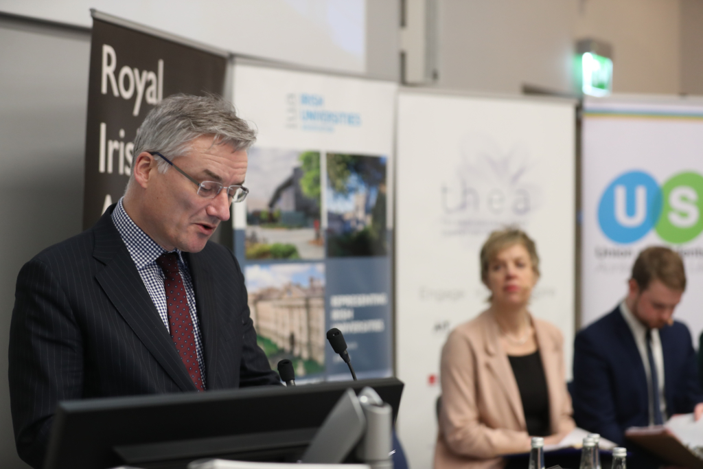 Irish Examiner – Country ‘sitting on a timebomb’ over crisis in third-level funding, says Trinity Provost