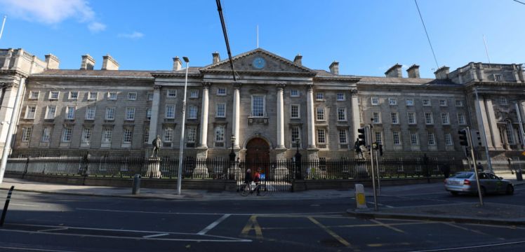 BreakingNews.ie – Universities report €102 million loss in past academic year