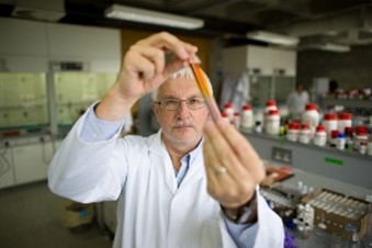 Prof Mike Zaworotko, Bernal Institute, University of Limerick