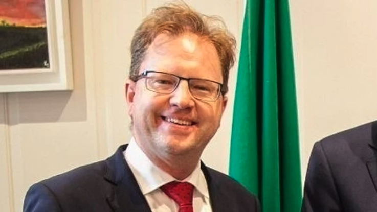 Minister to invite US scholars to flee US system and come to Ireland – RTE